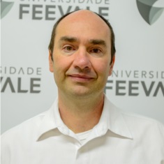 Dusan Schreiber é coordenador do Mestrado em Indústria Criativa da Feevale